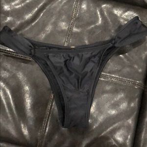 Vix Black Bikini Bottoms Size L